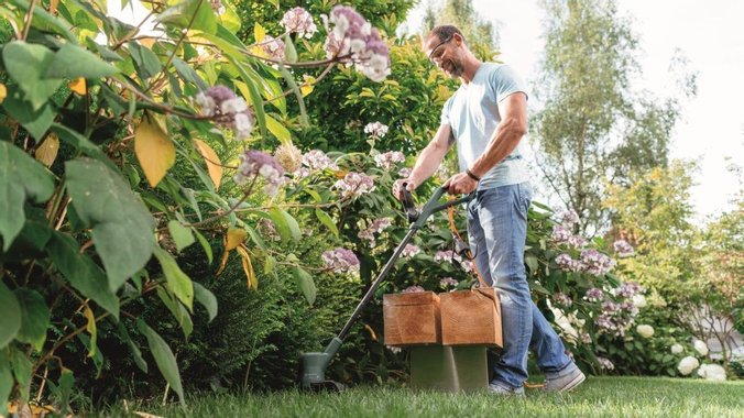 ЕЛЕКТРИЧЕСКИ ТРИМЕР BOSCH E-GRASSCUT 26