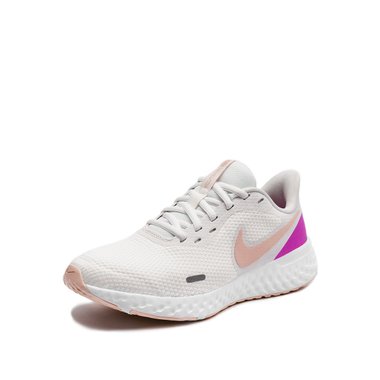 Nike Revolution 5