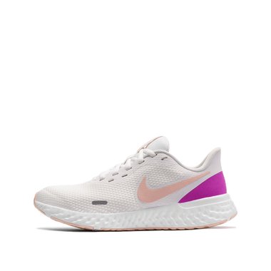 Nike Revolution 5
