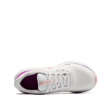 Nike Revolution 5