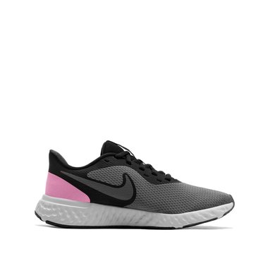 Nike Revolution 5