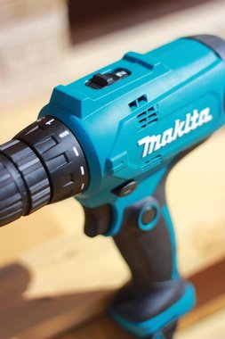 УДАРЕН ВИНТОВЕРТ MAKITA 320W  HP0300