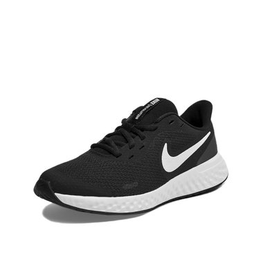 Nike Revolution 5