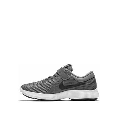 Nike Revolution 4