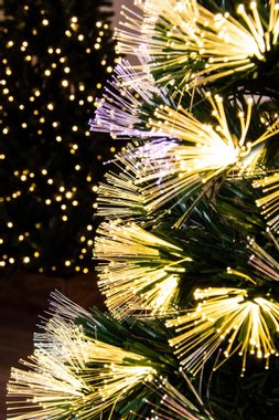 Коледна елха 180 см. със светещи силиконови връхчета и звезда ANYSUN