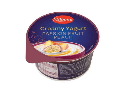 Сметанов йогурт с плодове