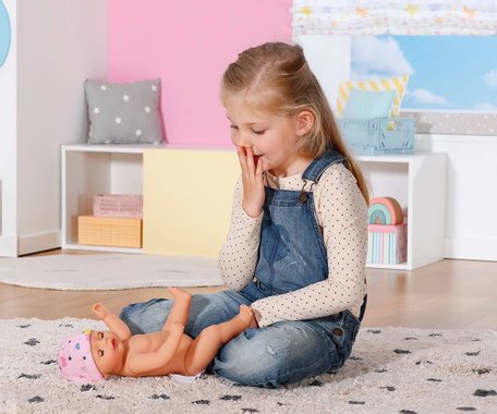 Интерактивна кукла Zapf Creation Baby Born 831960 36см с аксесоари пие вода  отива на гърне плаче спи Кукла с аксесоари