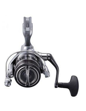 SHIMANO Nasci 2500 FC макара