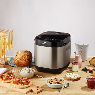 Хлебопекарна TEFAL PAIN ET DELICE PF240E38  720 W, СИВ / ЧЕРЕН, БРОЙ ПРОГРАМИ 20