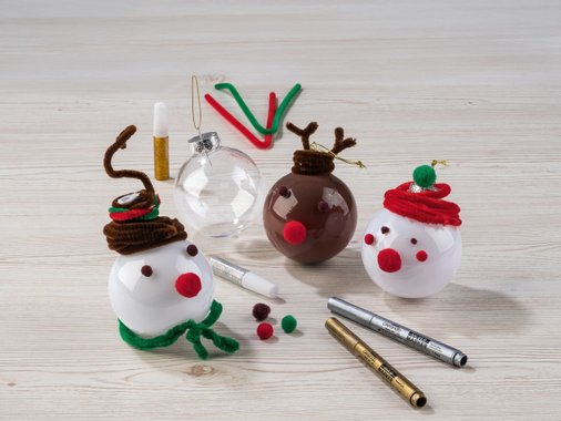 Коледна декорация за оцветяване