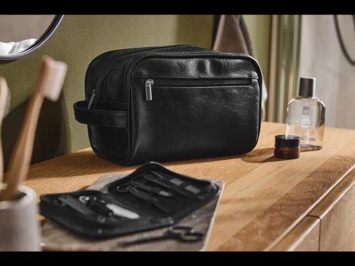 Несесер или комплект за маникюр