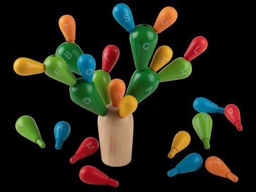 Дървена играчка