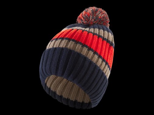 Плетена шапка