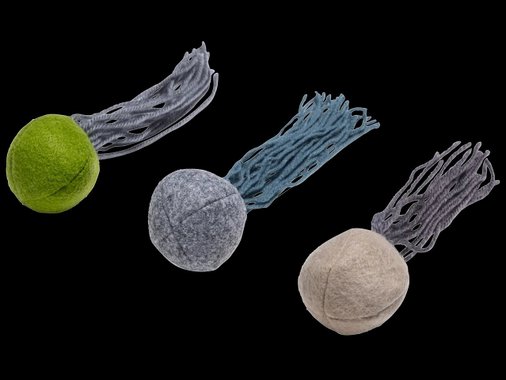 Играчки за котка