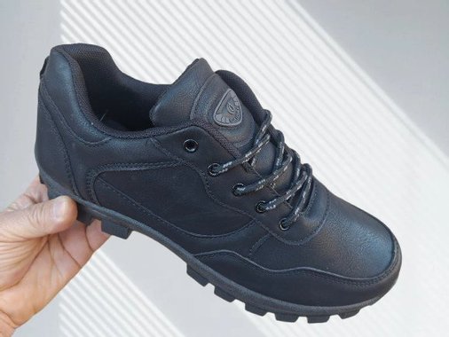 Мъжки маратонки с гумено директно излято ходило в черно- CAIDAI