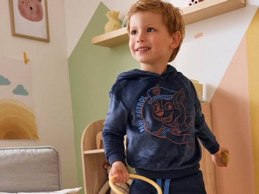 Детски пуловер