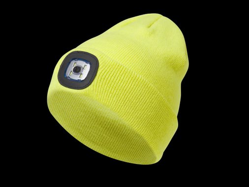 Плетена шапка