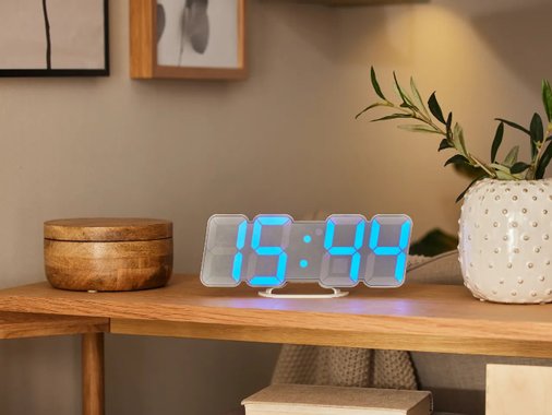 LED часовник