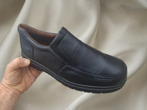 МЪЖКИ ОБУВКИ С ЛАСТИК В ЧЕРНО