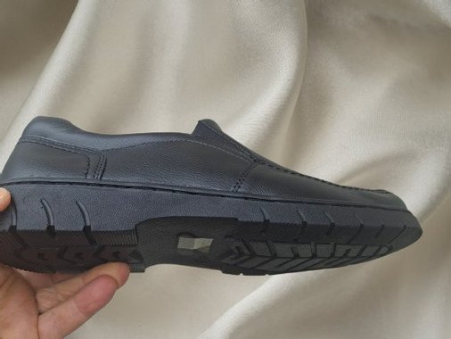 МЪЖКИ ОБУВКИ С ЛАСТИК В ЧЕРНО