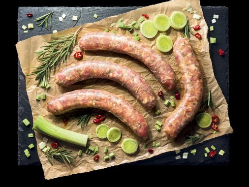 Свинска едрокълцана наденица