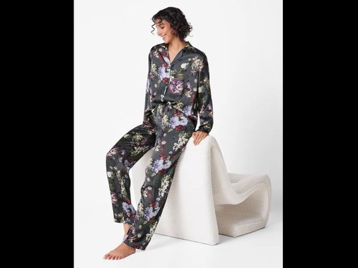 Сатенена пижама