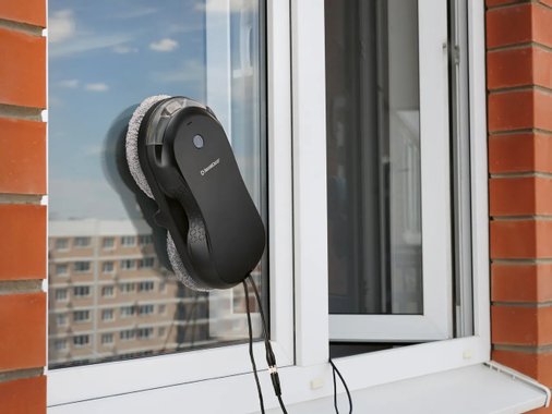 Робот за почистване на прозорци