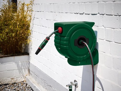 Стенна макара с маркуч