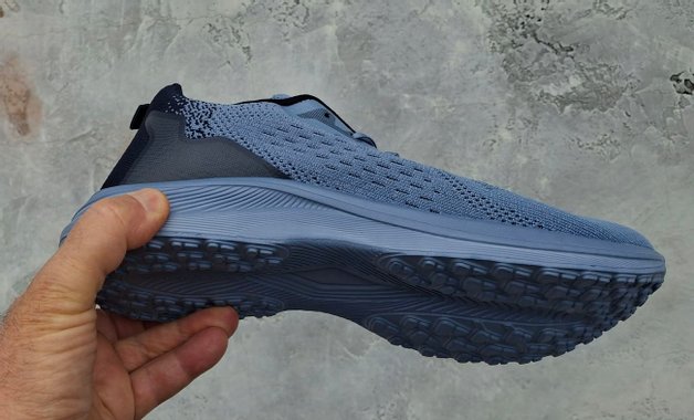 Супер леки маратонки с меко и плътно ходило от ЕВАПРЕН