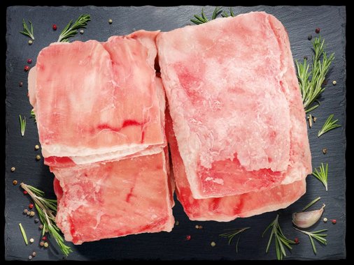 Прясно aгнешко месо с кост