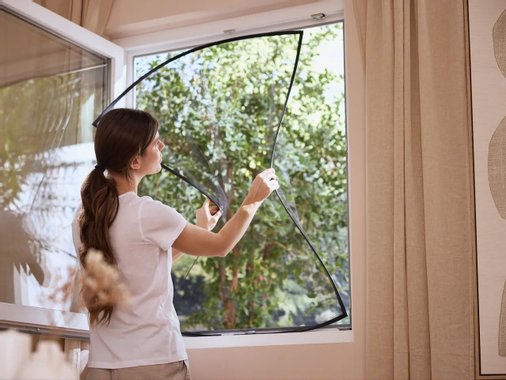 Защитна мрежа против насекоми