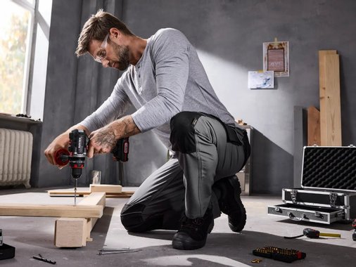 Акумулаторна ударна бормашина