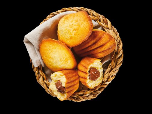 Мадлен с шоколад и лешници