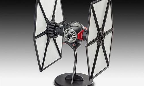 Сглобяем модел Revell Star Wars 06693 The Force Aw