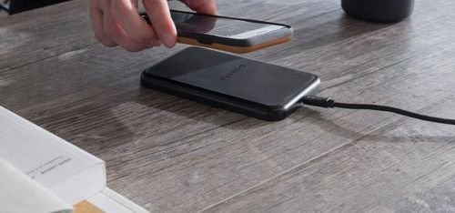 Безжично зарядно Mophie Qi Wireless Charging Base 