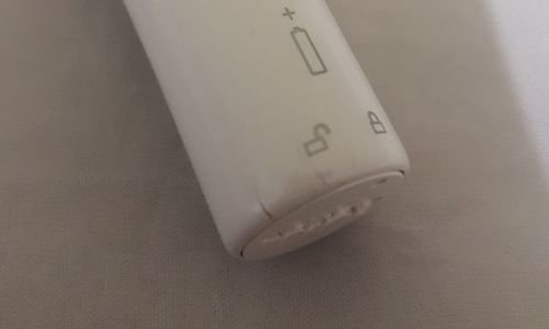 Епилатор и четка Braun Face 810 за лице и почиства
