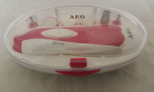 Дамски комплект за маникюр и педикюр AEG ел пила з