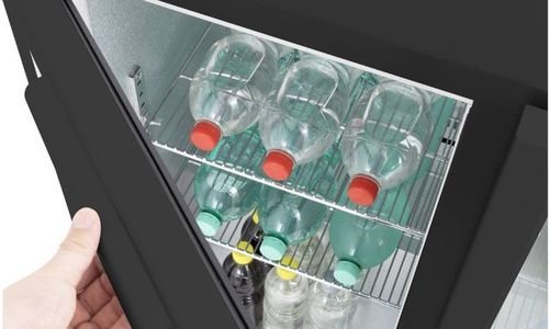 Охладител GastroCool GCUC301HDB 300 литра тройна В