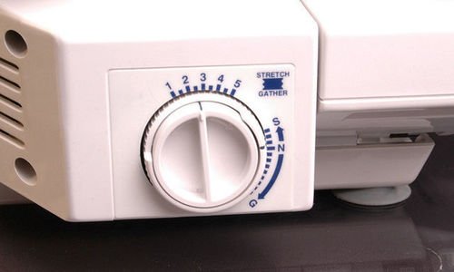 Оверлог шевна машина Medion MD 10685 четири три и 