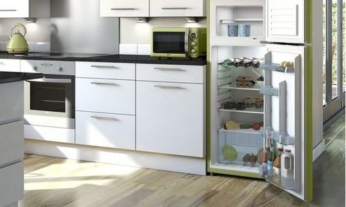 Хладилник с фризер Swan SR11010GN 208 литра A+ 215