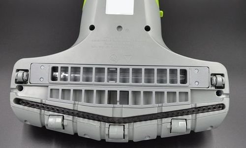 UV прахосмукачка ЕasyHome 76143 дезинфекцира килим