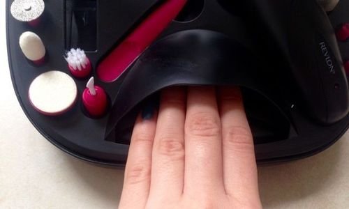 Електрическа пила Revlon Style and Dry Manicure Se