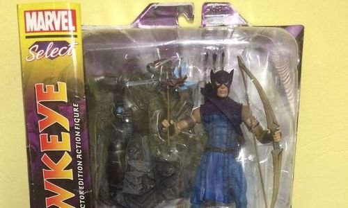 Екшън фигура отмъстител Hawkeye Marvel Classic 