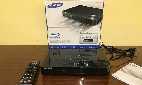 Samsung Blu-ray DVD player BD-F5100 с HDMI и USB в