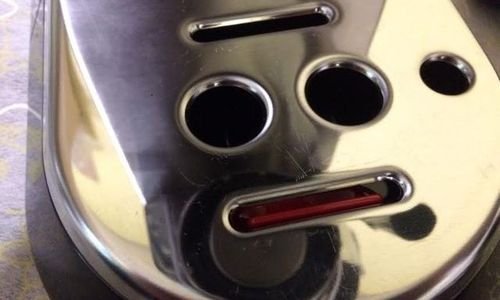 Еспресо кафе машина Delonghi Dedica EC680.M кафема