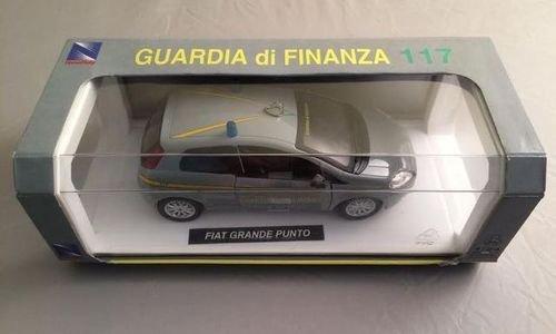 Металенa кола Fiat Grande Punto New Ray 71146 моде