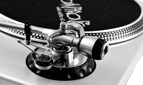 Професионален стерео грамофон Omnitronic DD-5250 г