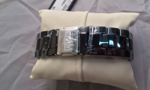 Дамски часовник Festina F166382 керамичен Аналогов