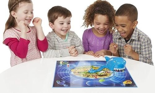 Настолна игра Requin Zinzin Hasbro 33893 акула заб