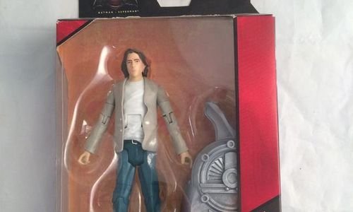 Фигурка на Лекс Лутор Mattel DJH19 Batman v Superm